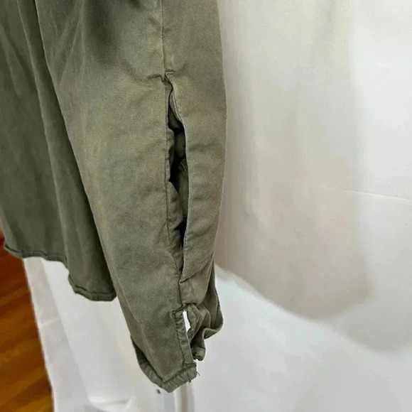Gap Shacket Size Large Green Utility Cargo Women’s Shirt Jacket Utility Army - Picture 6 of 9